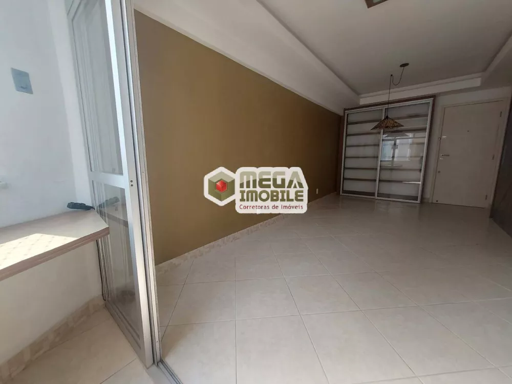 Apartamento à venda com 2 quartos, 63m² - Foto 2