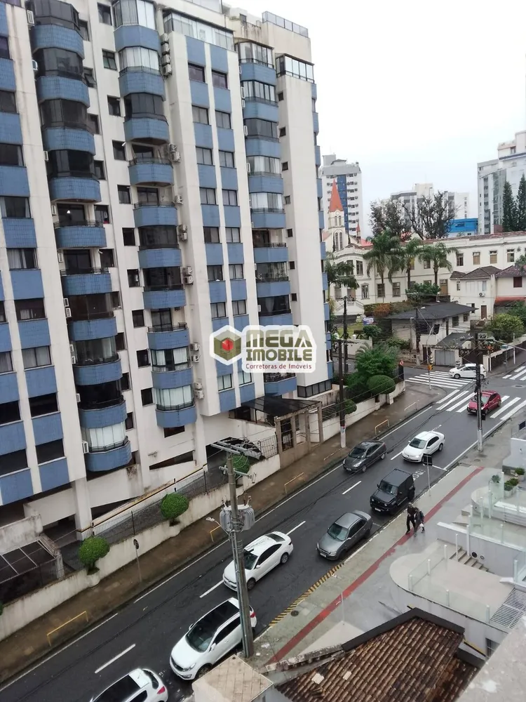 Apartamento, 3 quartos, 122 m² - Foto 2