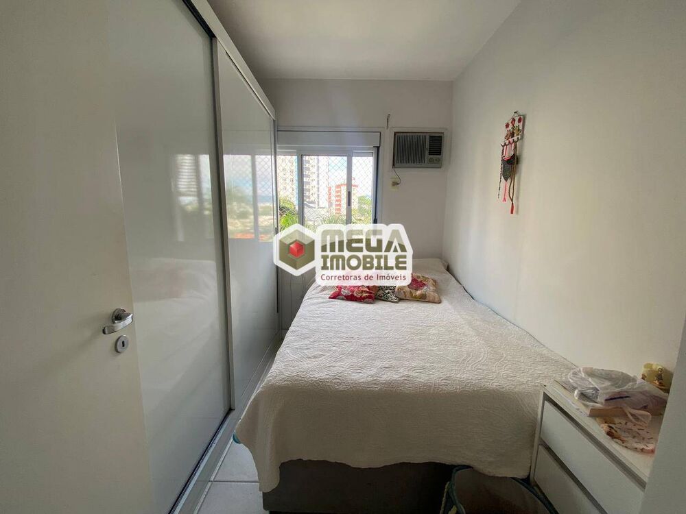 Apartamento à venda com 3 quartos, 76m² - Foto 2