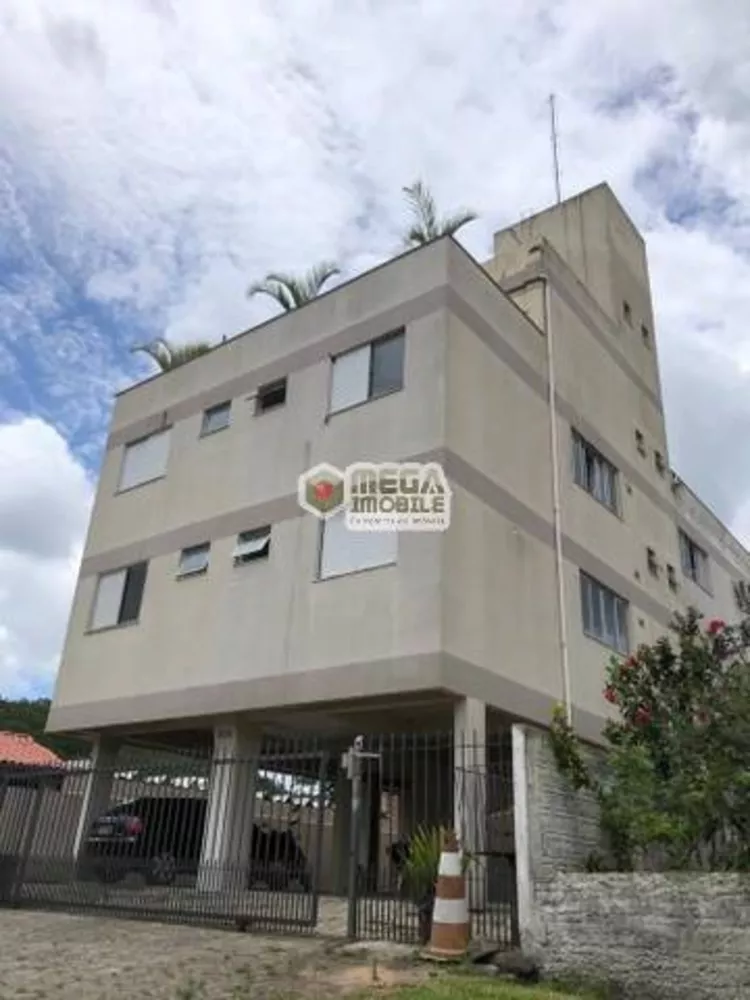 Prédio Inteiro à venda com 10 quartos, 300m² - Foto 1