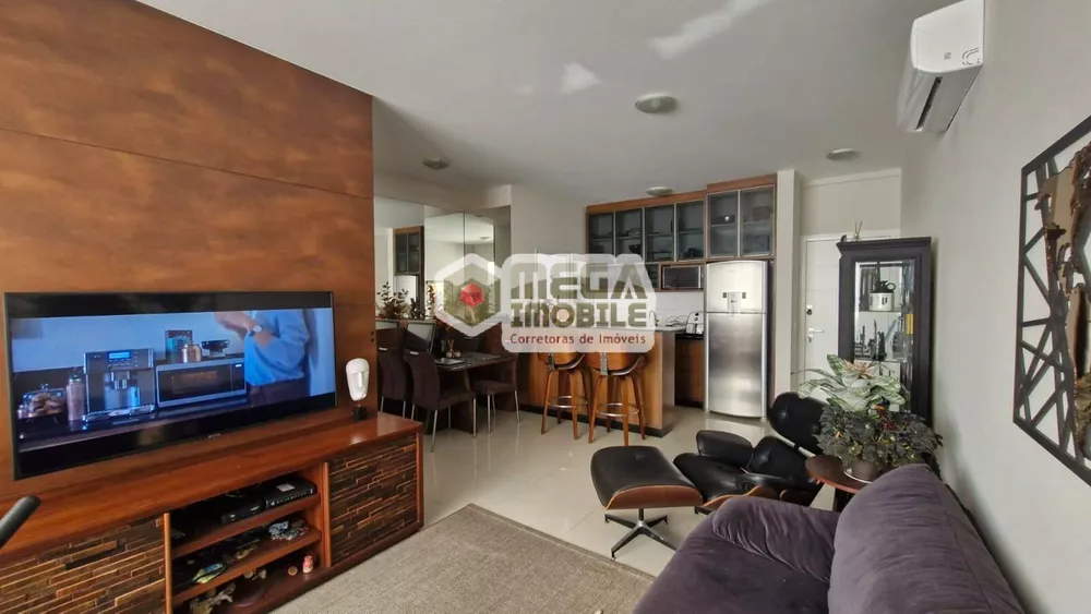 Apartamento à venda com 2 quartos, 69m² - Foto 1