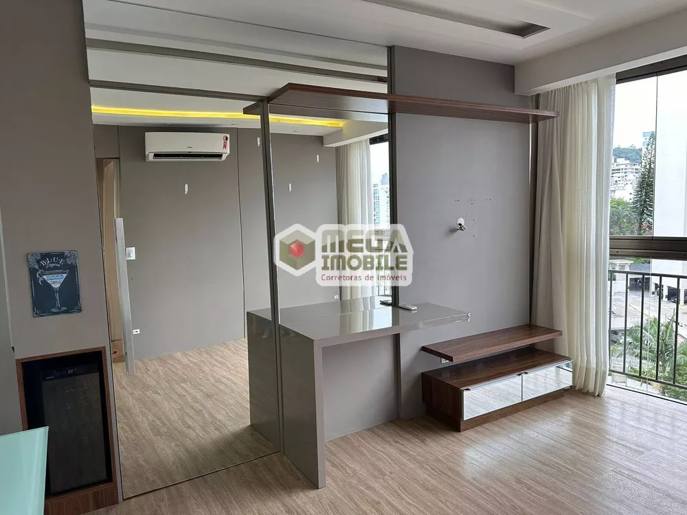 Apartamento à venda com 2 quartos, 73m² - Foto 2