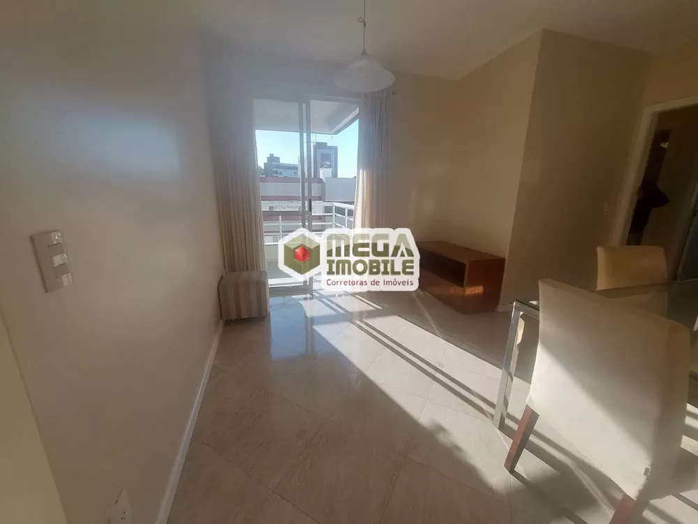 Apartamento à venda com 2 quartos, 70m² - Foto 3