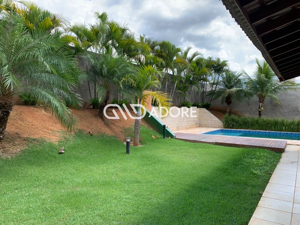 Casa à venda e aluguel com 3 quartos, 269m² - Foto 2