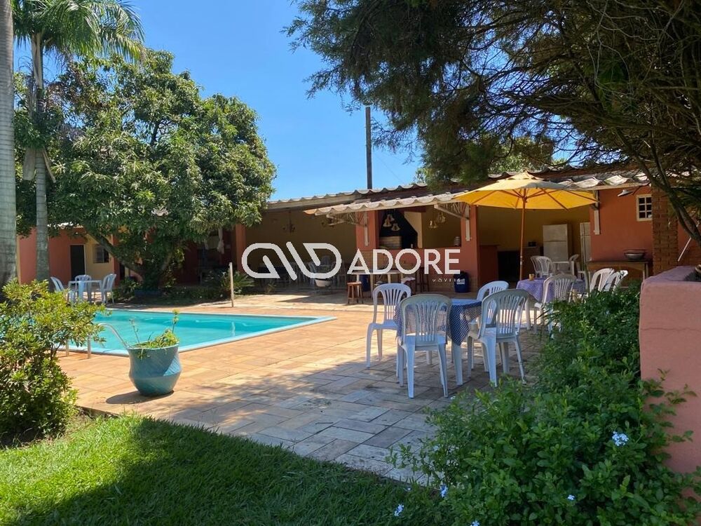 Chácara à venda com 3 quartos, 300m² - Foto 2