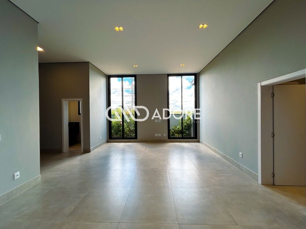 Casa, 3 quartos, 260 m² - Foto 1