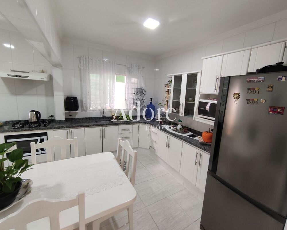 Casa à venda com 3 quartos - Foto 3