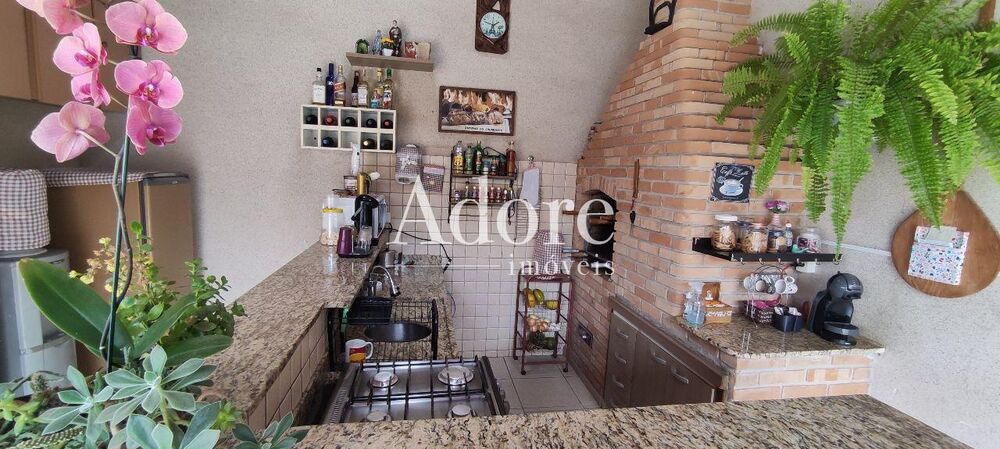 Casa à venda com 4 quartos - Foto 1