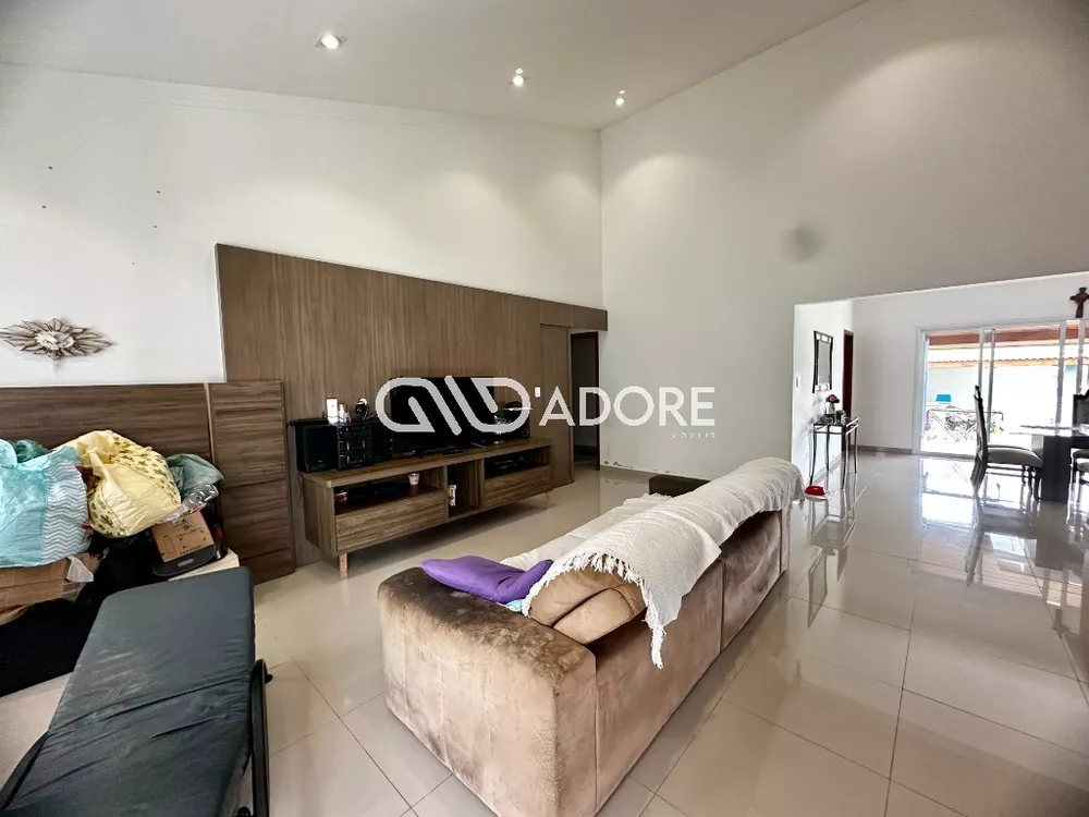 Casa à venda com 3 quartos, 380m² - Foto 4