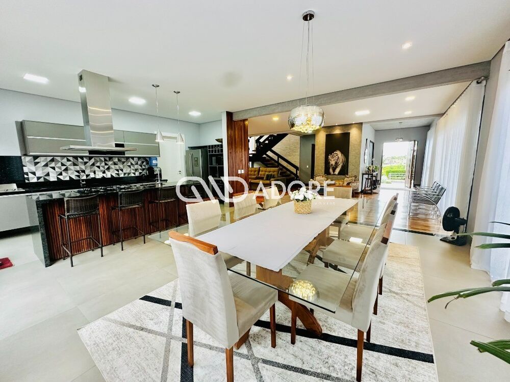 Casa, 4 quartos, 318 m² - Foto 1