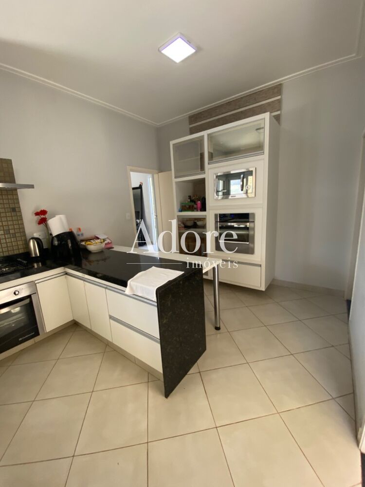 Casa, 3 quartos, 203 m² - Foto 6