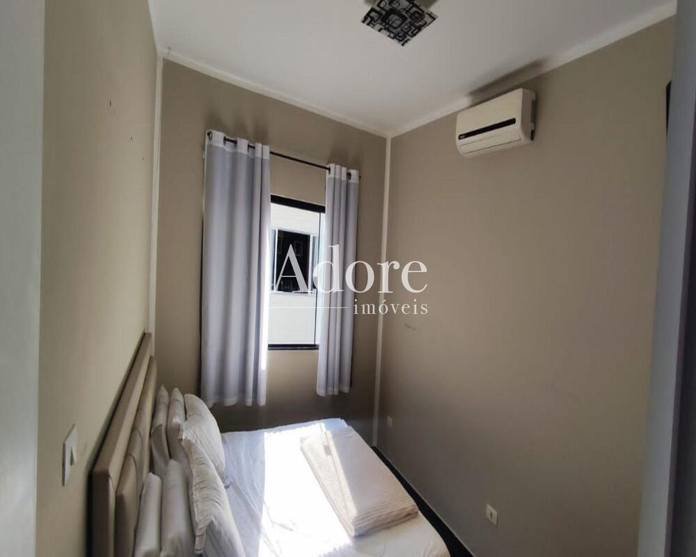 Casa, 3 quartos, 270 m² - Foto 1