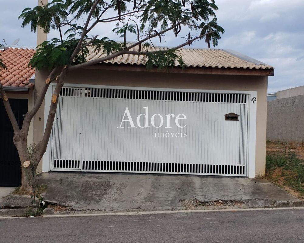 Casa à venda com 3 quartos, 150m² - Foto 1