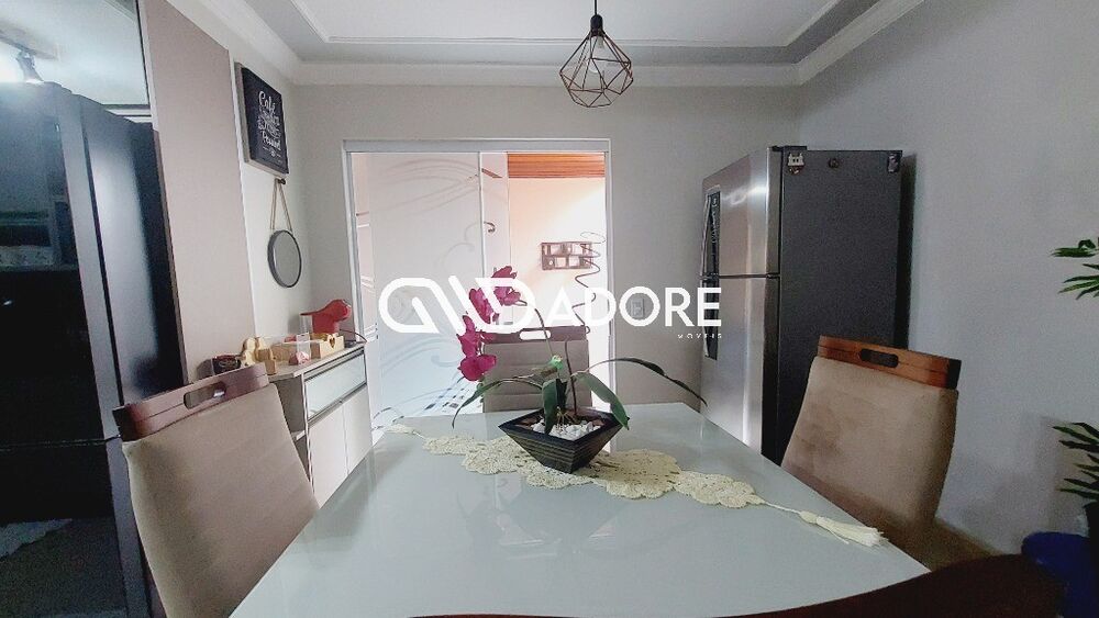 Casa, 3 quartos, 161 m² - Foto 2