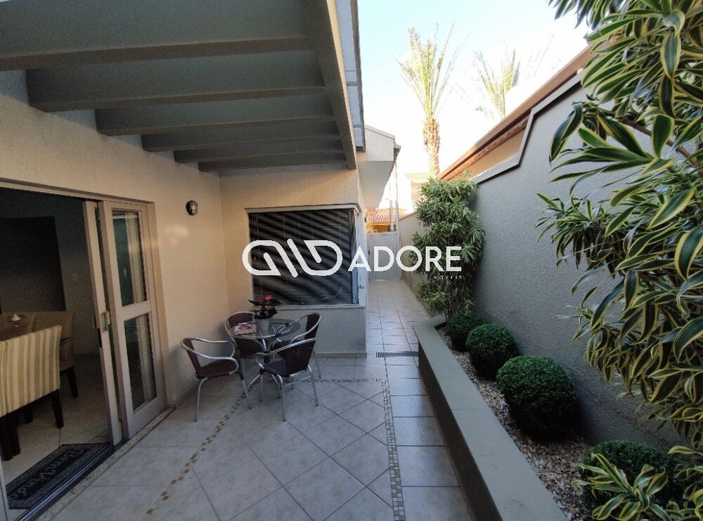 Casa, 3 quartos, 281 m² - Foto 3