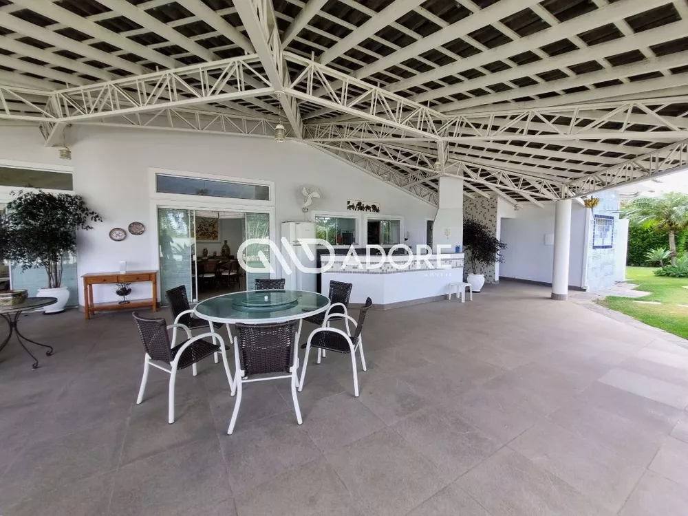 Casa para alugar com 4 quartos, 352m² - Foto 11