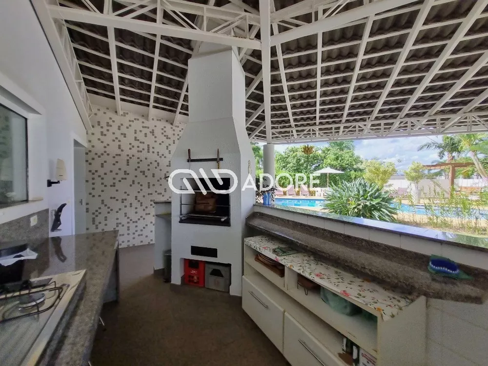 Casa para alugar com 4 quartos, 352m² - Foto 14