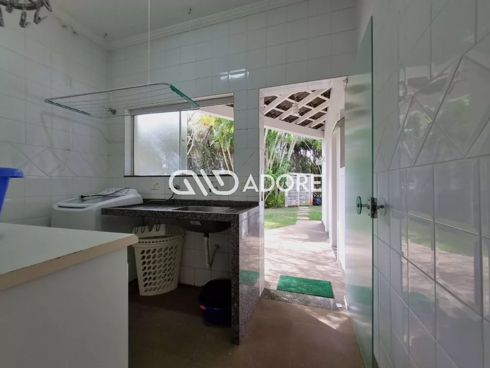 Casa para alugar com 4 quartos, 352m² - Foto 44