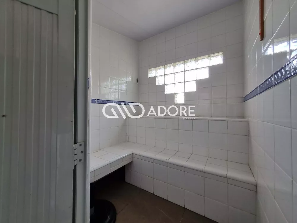 Casa para alugar com 4 quartos, 352m² - Foto 16