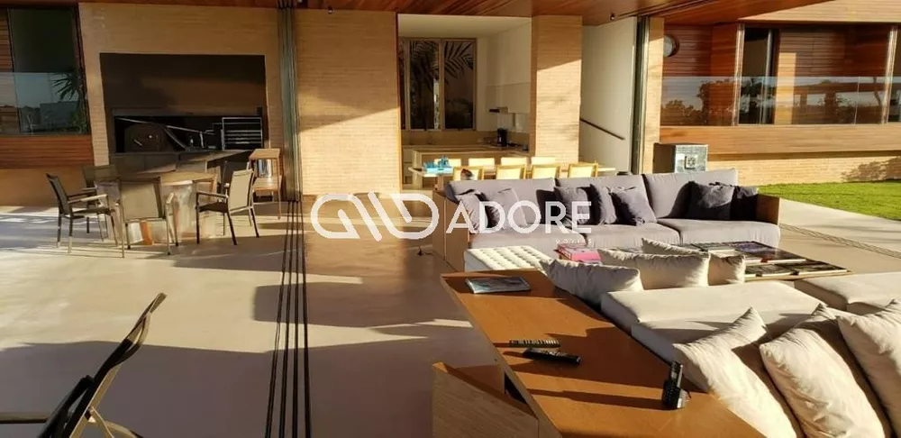 Casa à venda com 3 quartos, 841m² - Foto 4