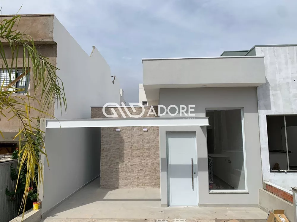 Casa à venda com 3 quartos, 79m² - Foto 2