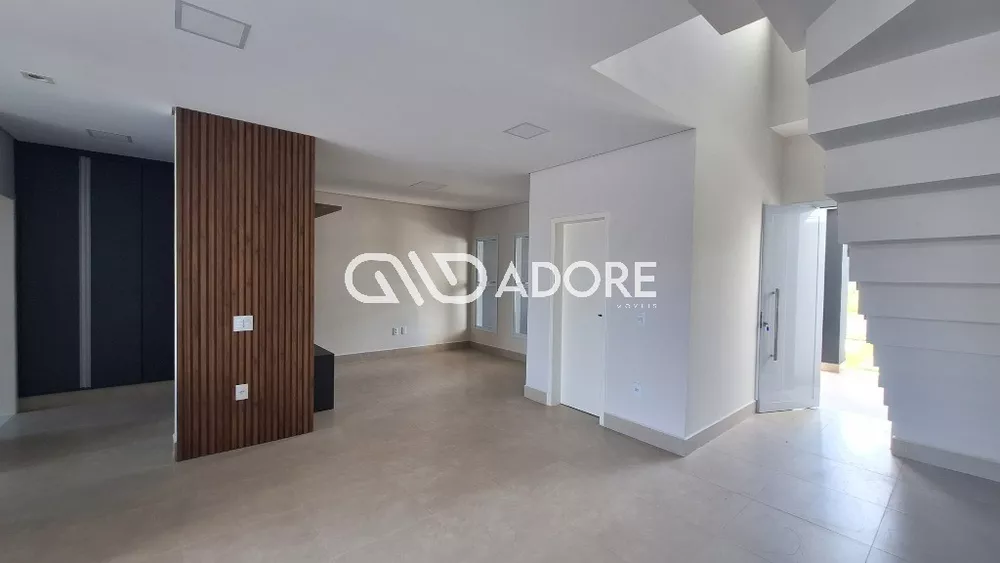 Casa à venda com 3 quartos, 157m² - Foto 3