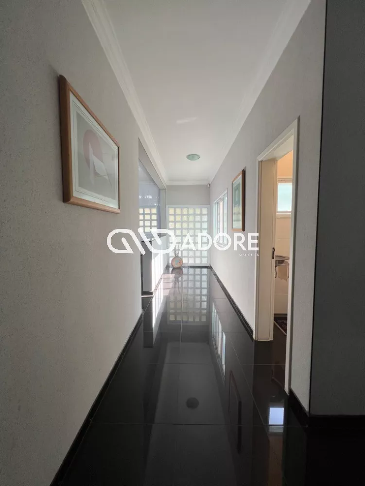 Casa à venda com 3 quartos, 370m² - Foto 6