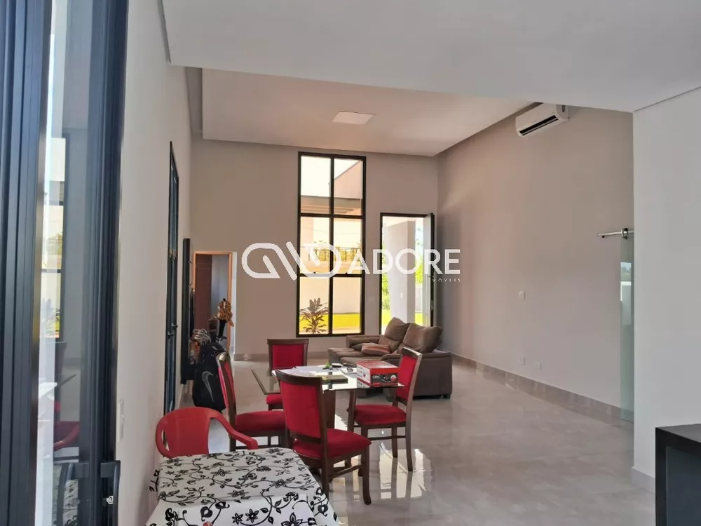 Casa à venda com 3 quartos, 300m² - Foto 4