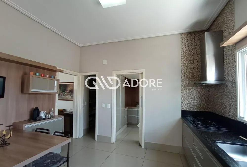 Casa à venda com 4 quartos, 350m² - Foto 7