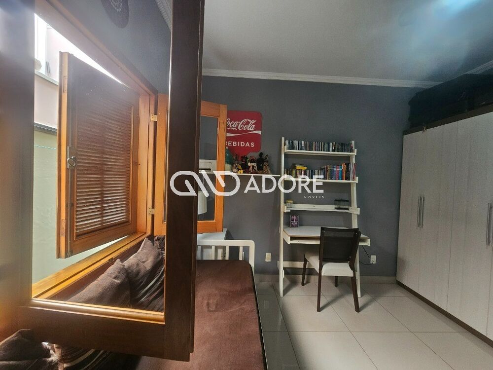 Casa à venda com 4 quartos, 163m² - Foto 3