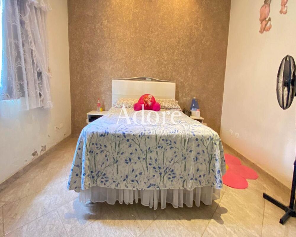 Casa, 3 quartos, 1005 m² - Foto 4