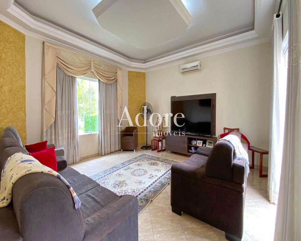 Casa, 3 quartos, 1005 m² - Foto 1