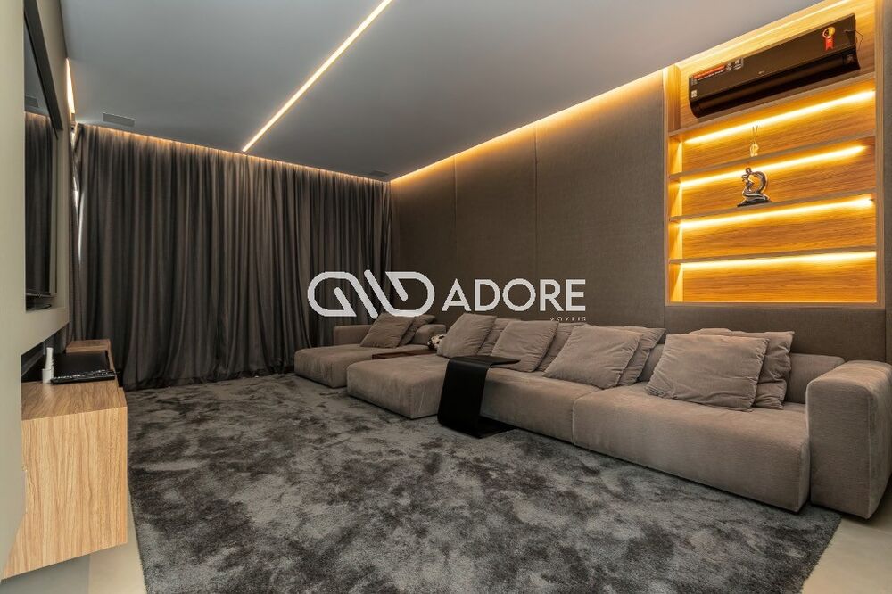 Casa, 6 quartos, 1400 m² - Foto 1