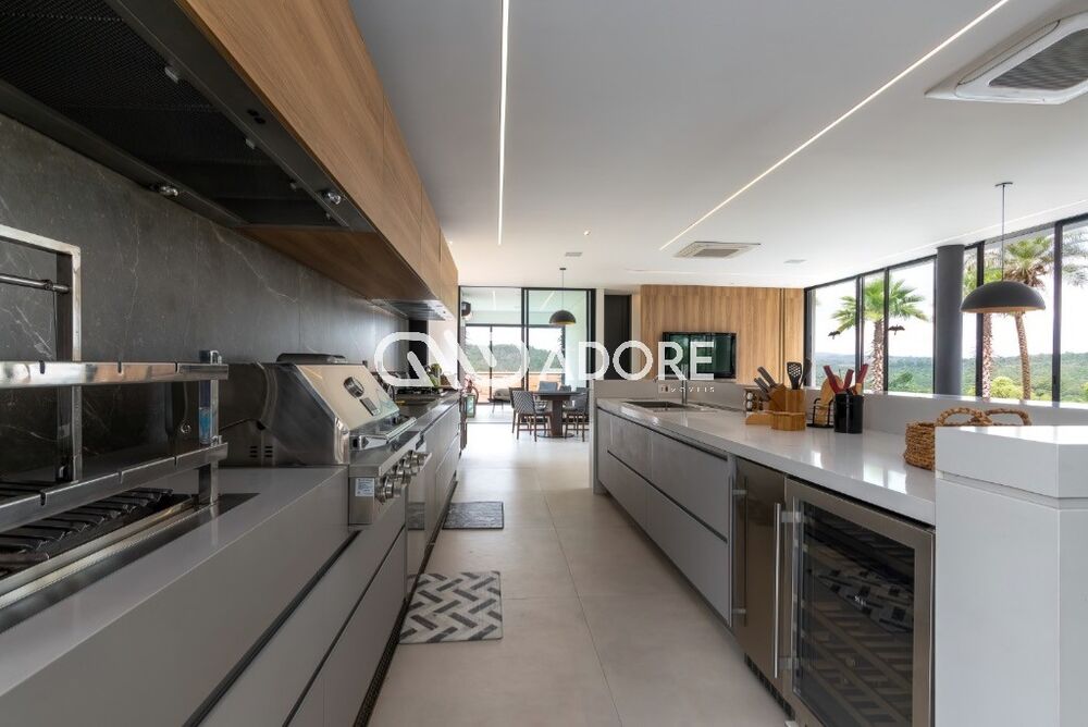 Casa, 6 quartos, 1400 m² - Foto 3