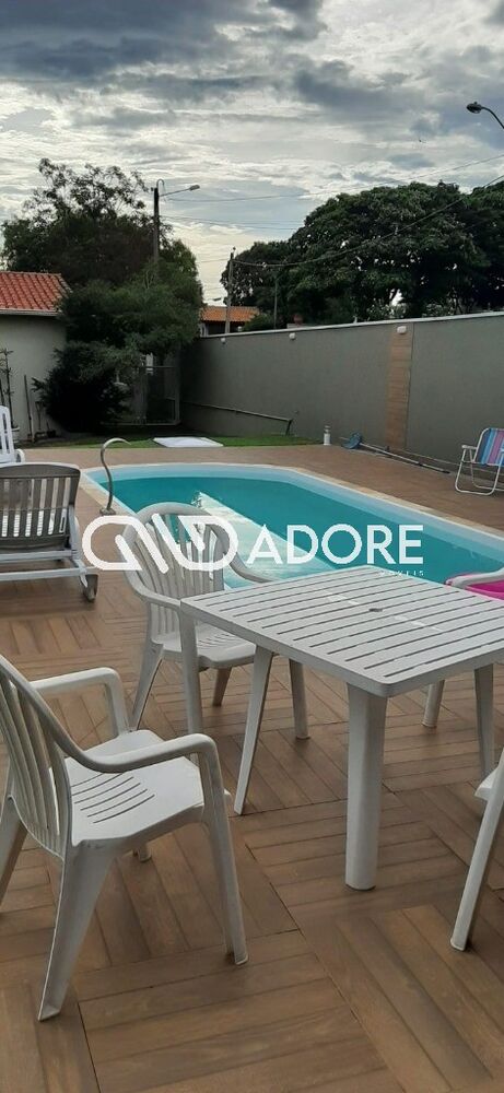 Casa, 3 quartos, 233 m² - Foto 2