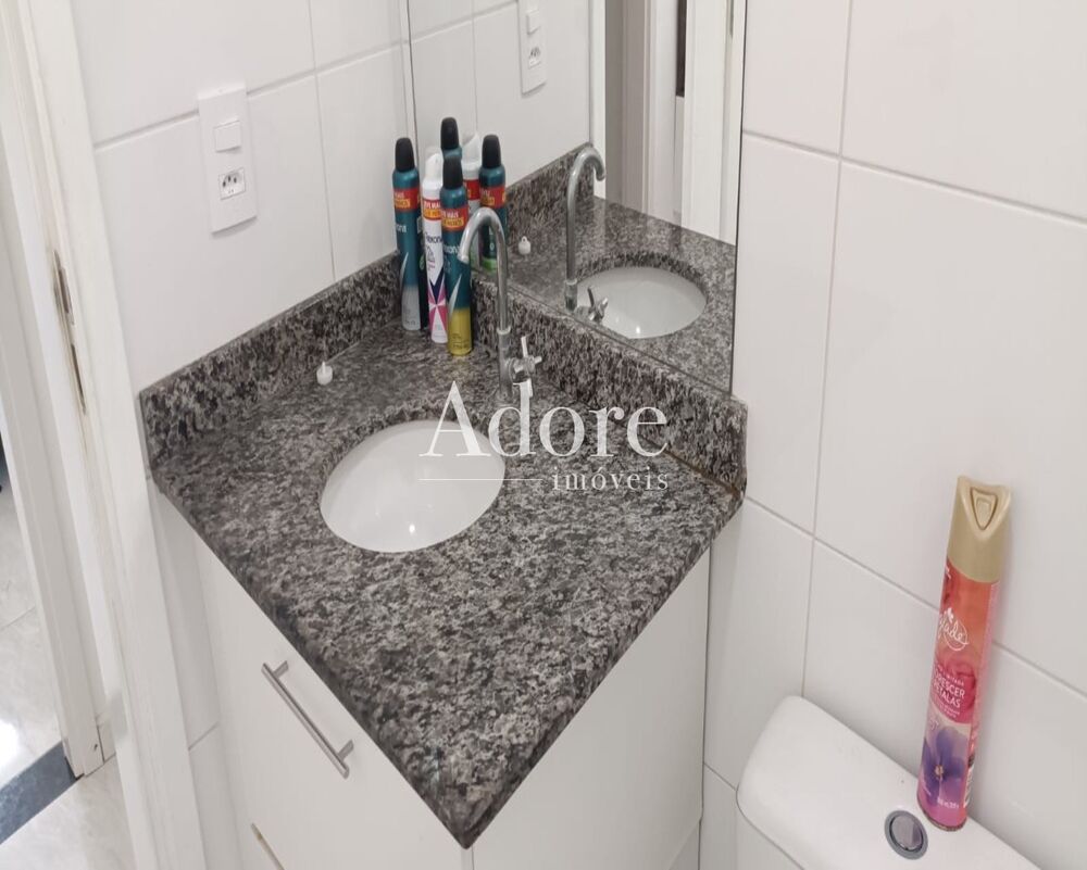 Apartamento à venda com 2 quartos, 61m² - Foto 1