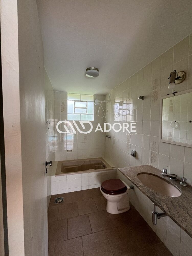 Casa à venda com 5 quartos, 483m² - Foto 2