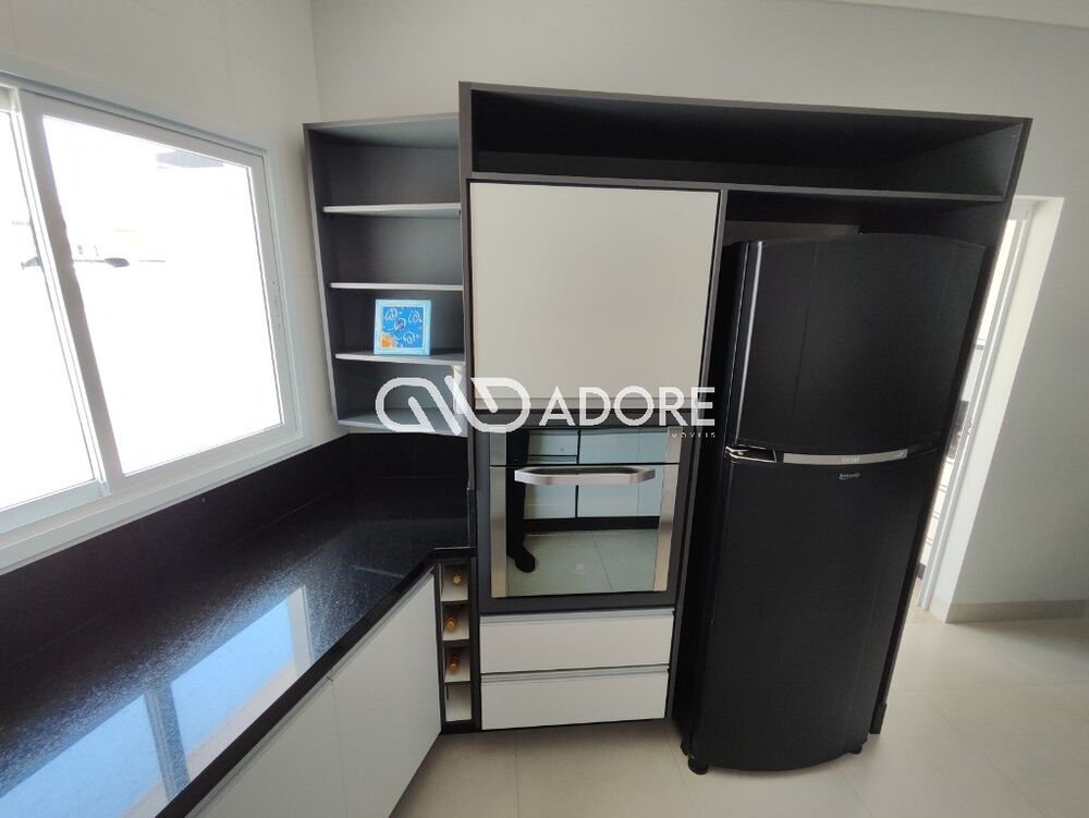 Casa à venda com 3 quartos, 275m² - Foto 3