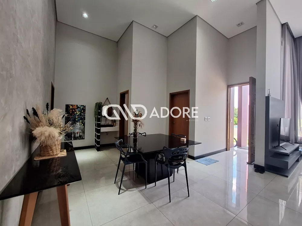 Casa à venda com 3 quartos, 212m² - Foto 3