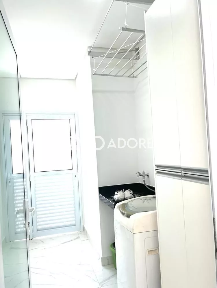 Casa à venda com 3 quartos, 242m² - Foto 23