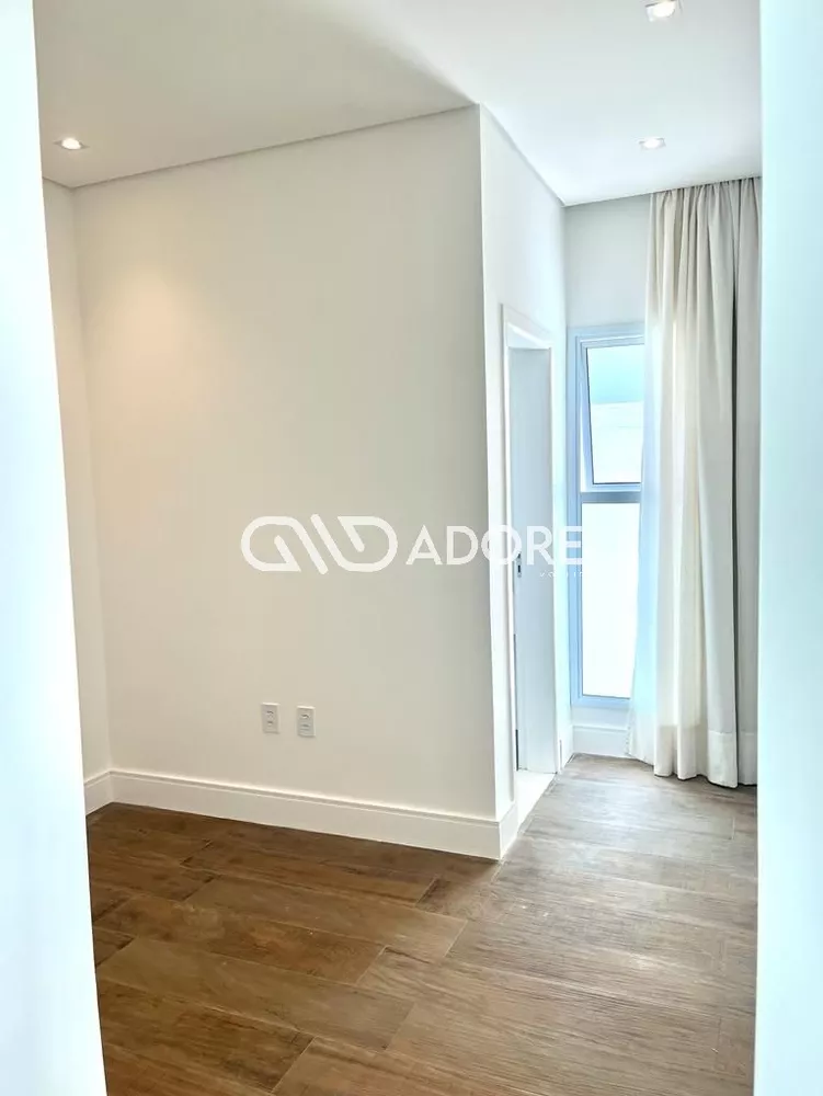 Casa à venda com 3 quartos, 242m² - Foto 25