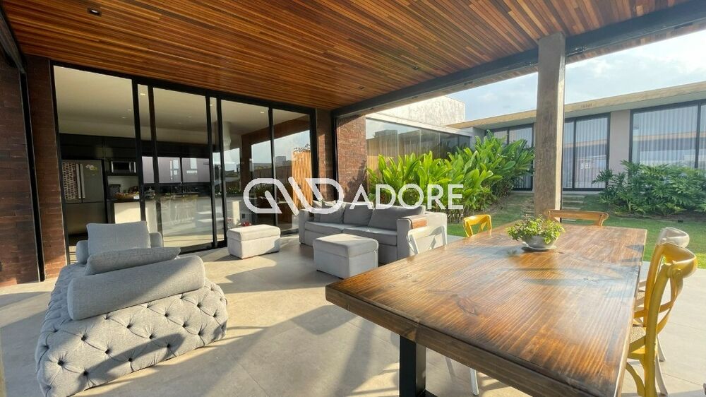 Casa, 4 quartos, 320 m² - Foto 1