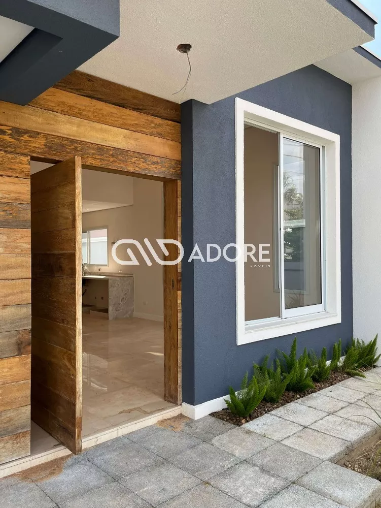 Casa à venda com 3 quartos, 161m² - Foto 2