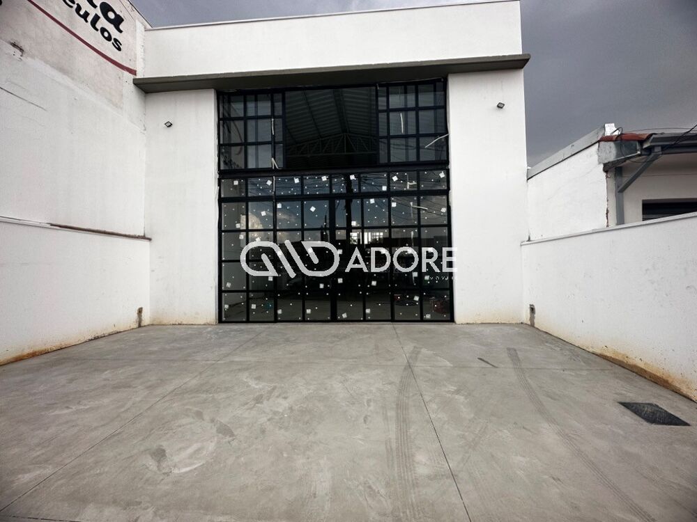 Loja-Salão, 200 m² - Foto 1