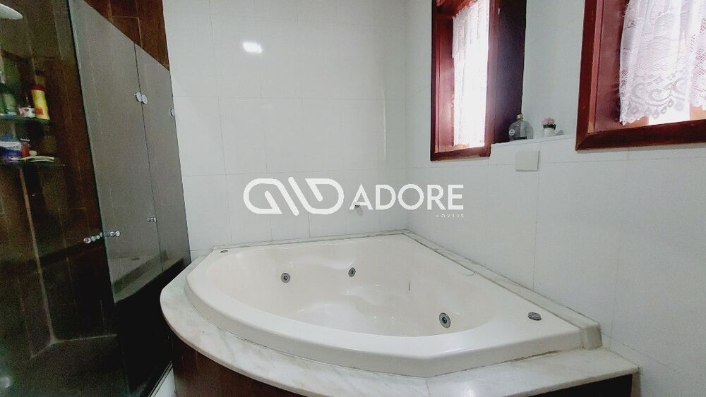 Casa à venda com 3 quartos, 219m² - Foto 19