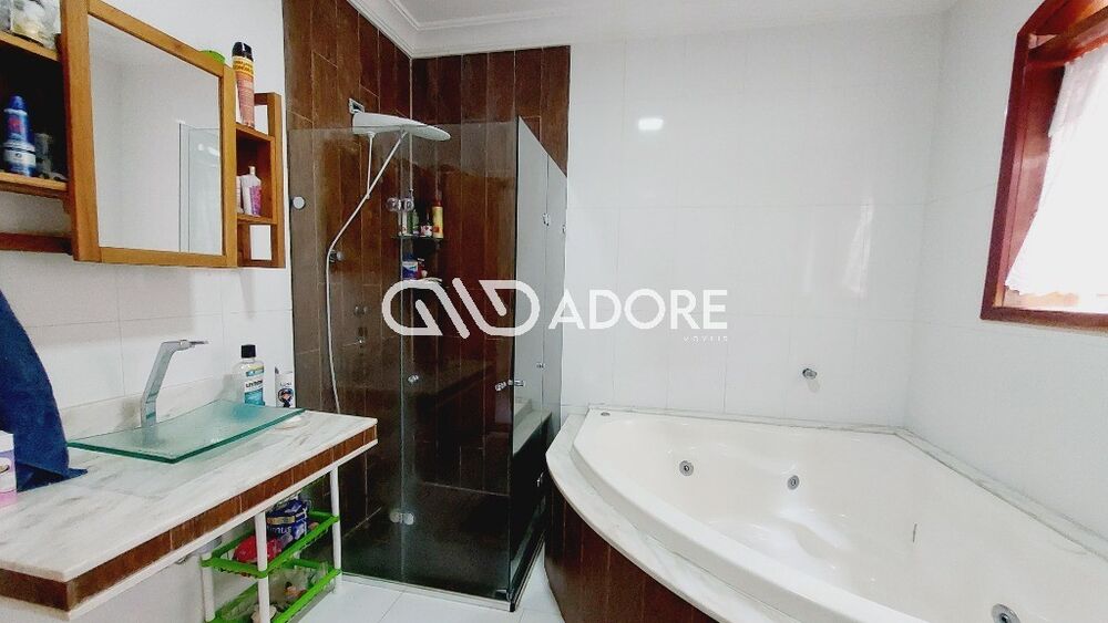 Casa à venda com 3 quartos, 219m² - Foto 20