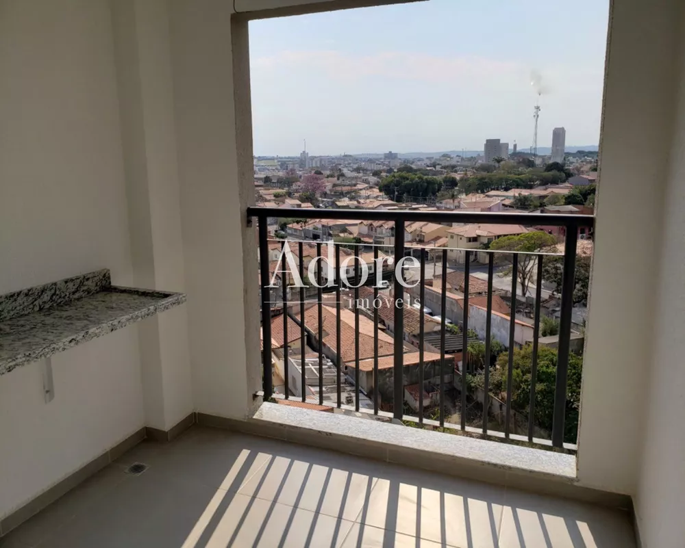 Apartamento à venda com 3 quartos, 87m² - Foto 2