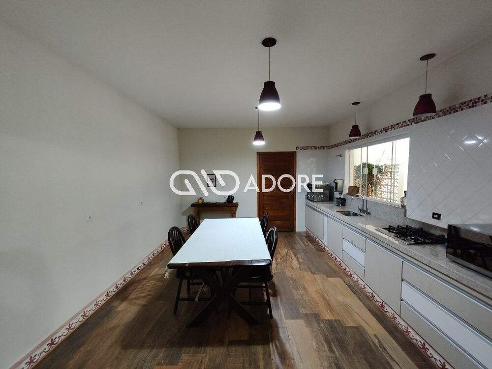 Casa, 3 quartos, 282 m² - Foto 4