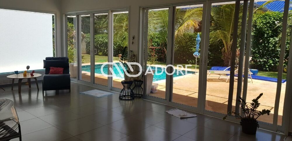 Casa, 3 quartos, 261 m² - Foto 1