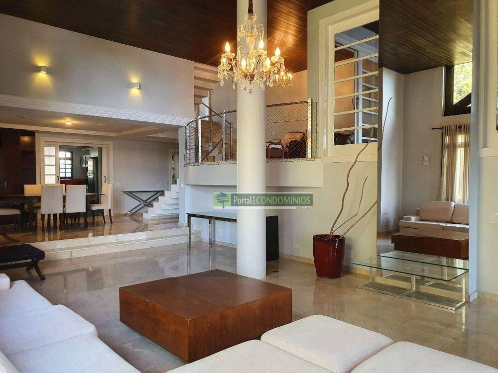 Casa de Condomínio à venda com 4 quartos, 540m² - Foto 2